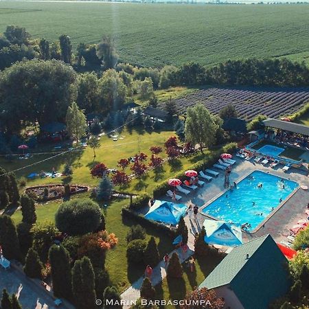 Pensiunea La Iepurasi Lunga Esterno foto